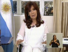 検事の死で渦中のアルゼンチン大統領 情報機関の解体を発表 写真2枚 国際ニュース Afpbb News